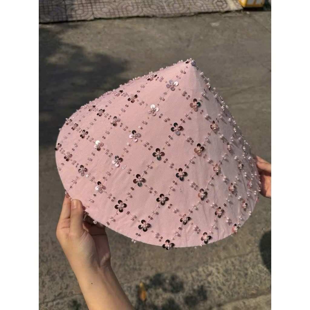 Nón Lá Hồng Ngọc